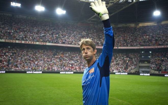 Versus Edwin Van Der Sar Public Un Emotivo Mensaje Luego De Salir De