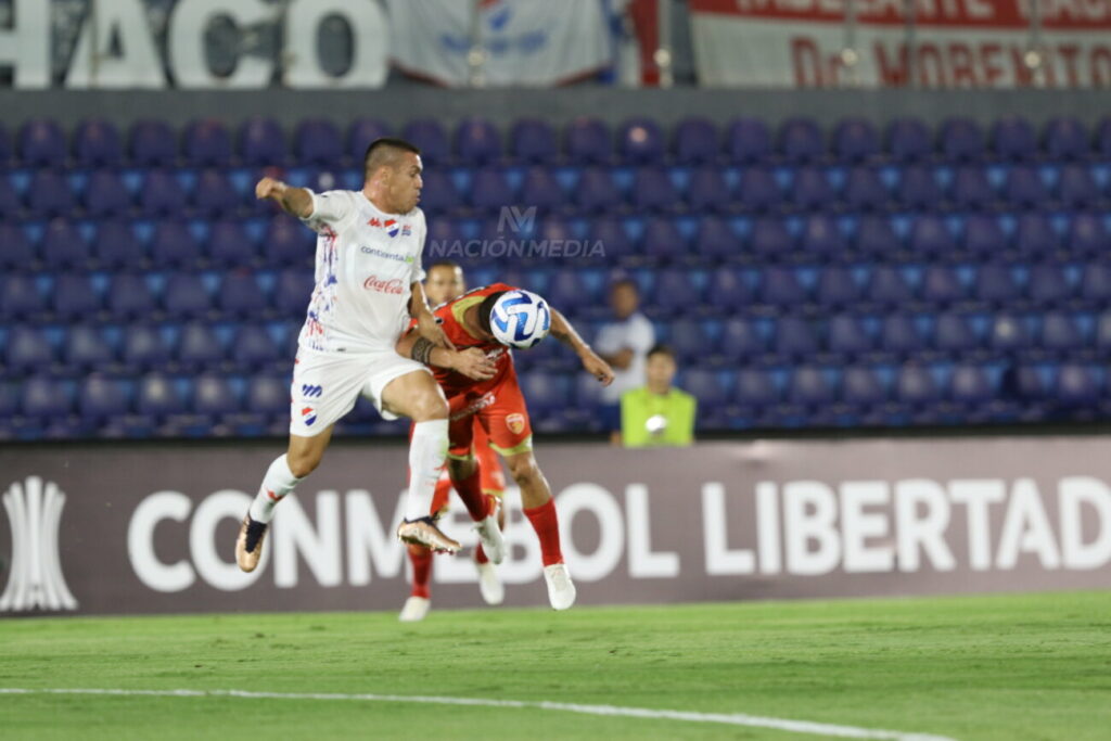 Versus Nacional ya conoce a los árbitros para su debut en la