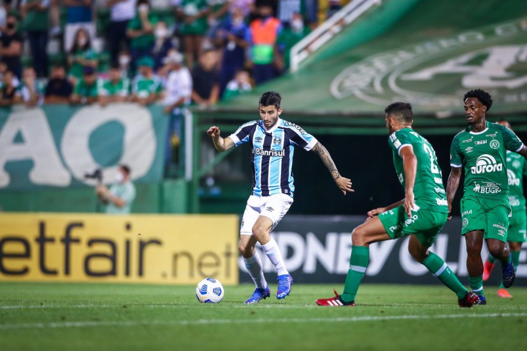 Versus / Con Mathías Villasanti, Grêmio Vuelve A Ganar Y Sueña Con La ...