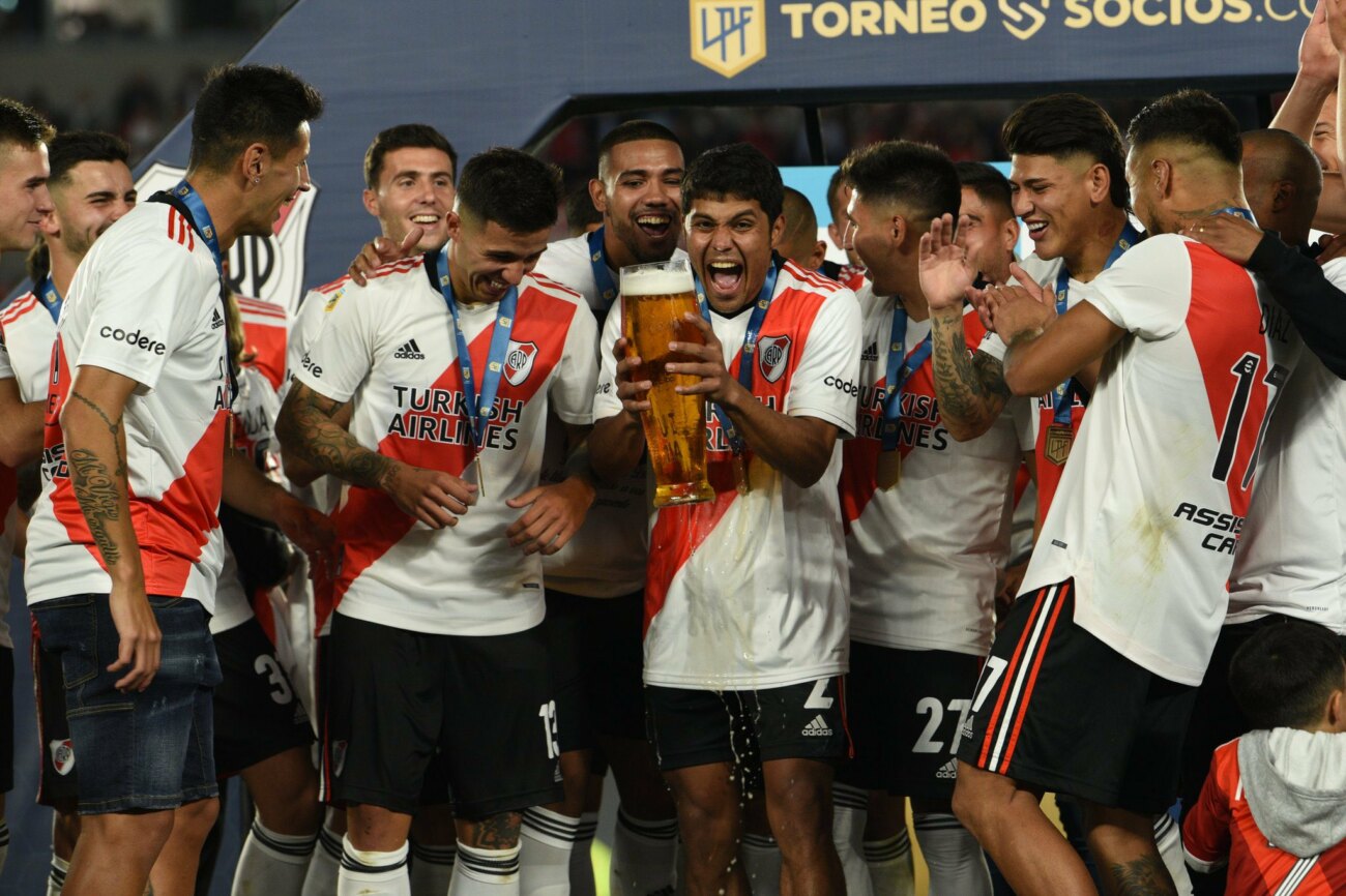 Cerro va por un jugador de River para completar el "rompecabezas"