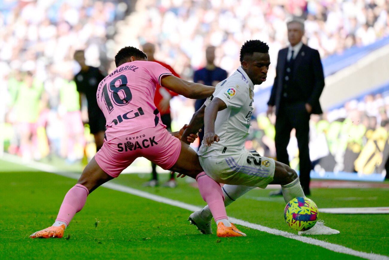 Vinicius conduce al Real Madrid a la victoria contra el Espanyol