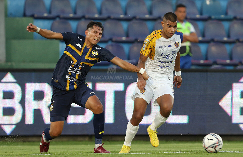 Trinidense y Luqueño regalaron un lindo partido, pero se quedaron con ganas