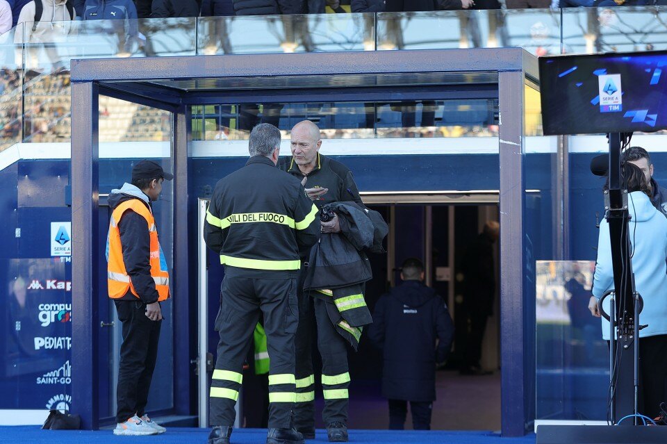 El partido del Empoli contra el Lecce de la Serie A se retrasó ¡por un incendio!