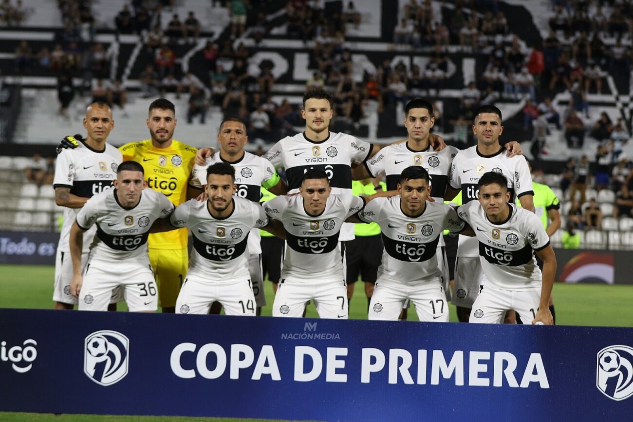 El jugador de Olimpia que se tomó con los hinchas en redes sociales