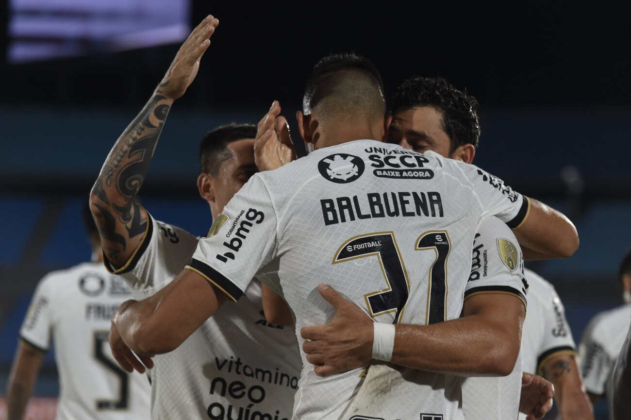 Los paraguayos del Corinthians, Romero y Balbuena, con nuevo DT