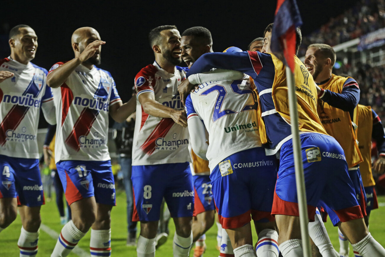 Fortaleza tuvo mejor final que San Lorenzo y es puntero en la Copa Sudamericana