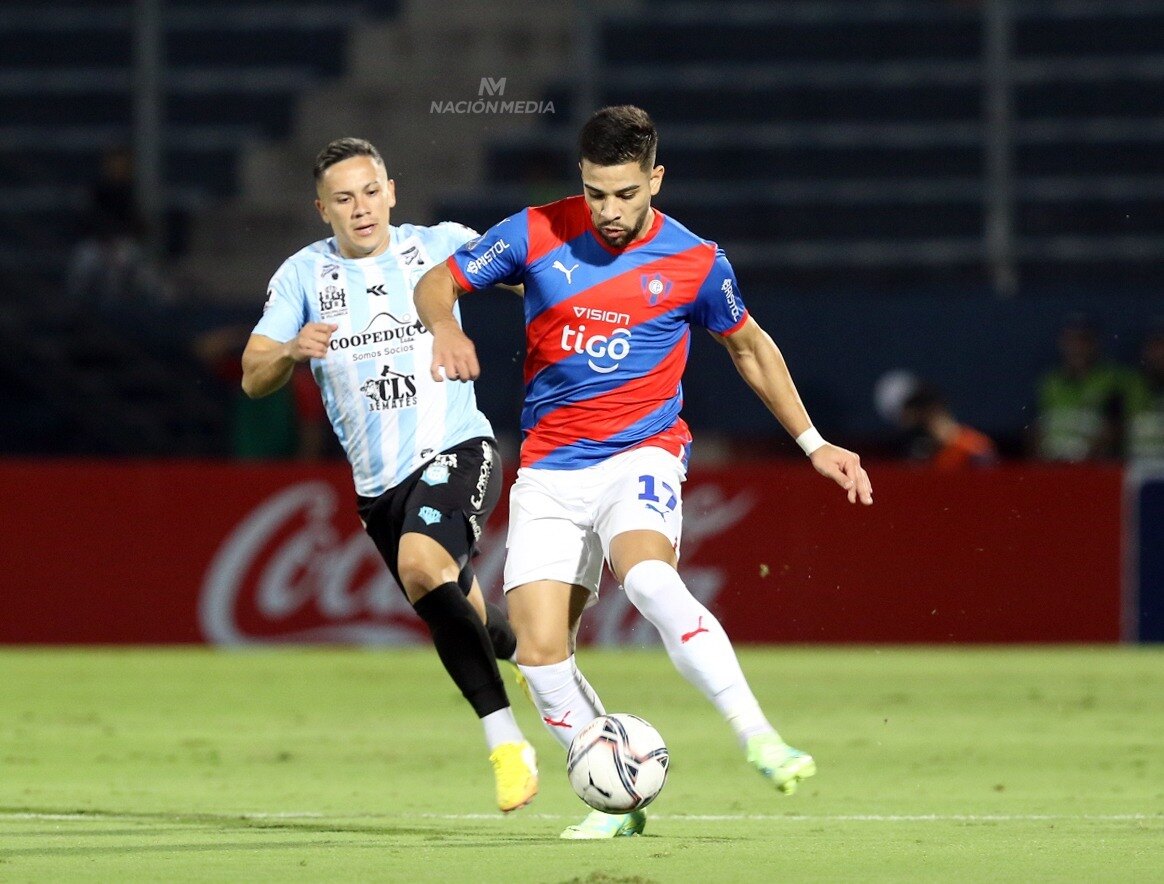 Daniel Garnero explica por qué convocó a Damián Bobadilla a la Albirroja