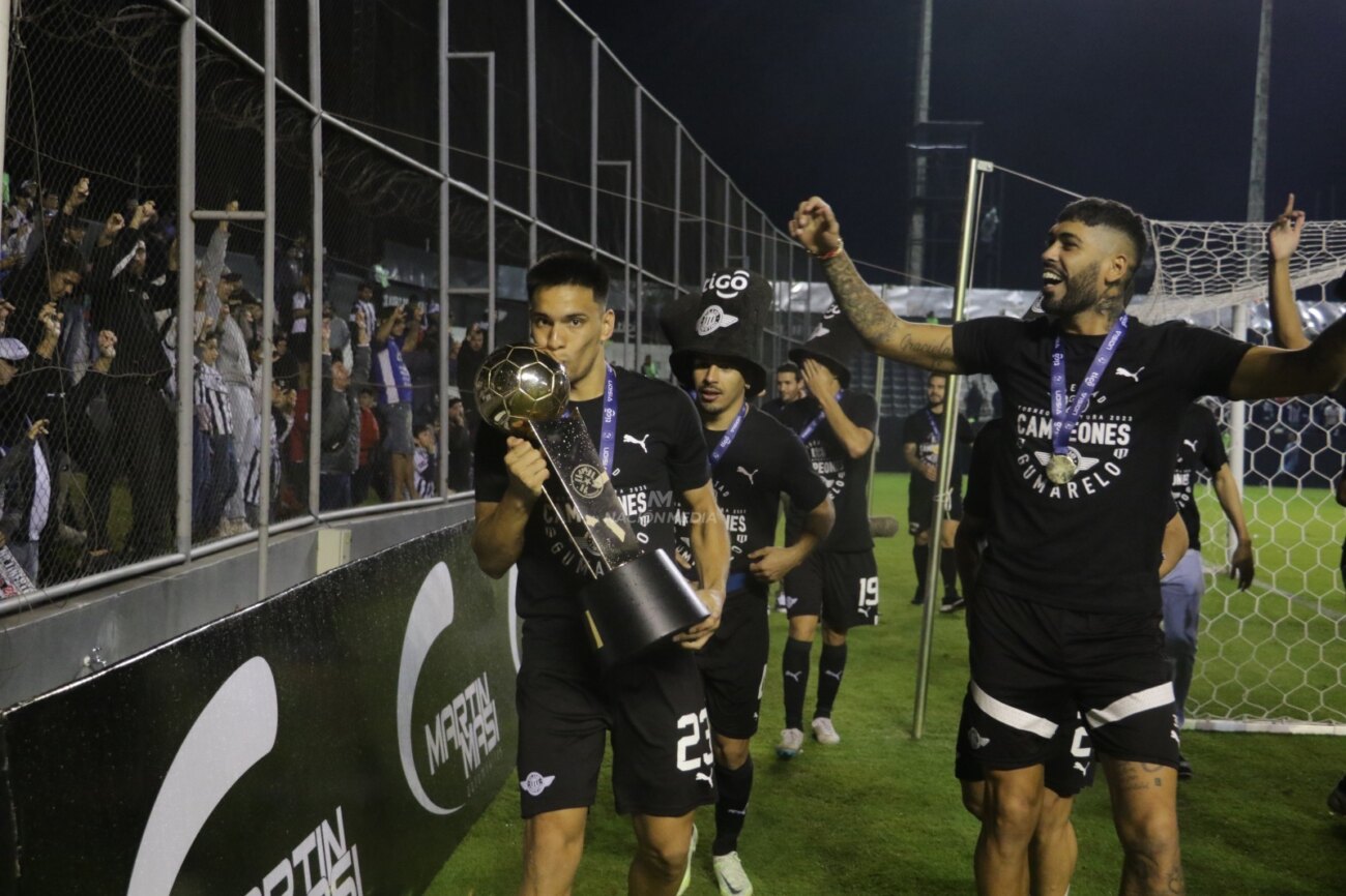 Desde Miami, Diego Gómez alienta a sus excompañeros de Libertad