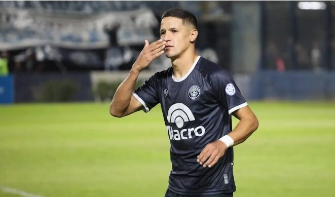 Alex Arce llega a los 20 goles en el fútbol argentino 