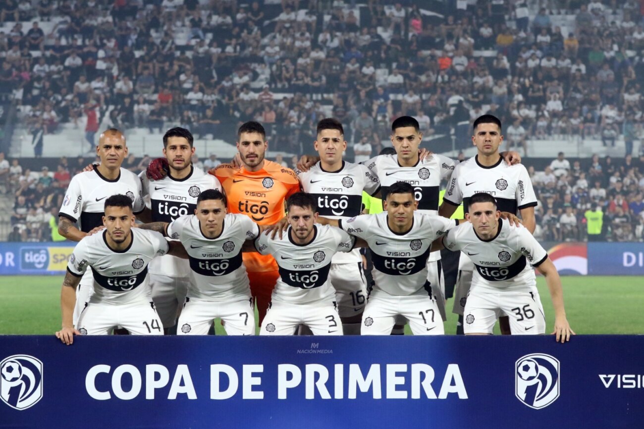 Directiva y jugadores de Olimpia llegan a un acuerdo y solucionan inconveniente