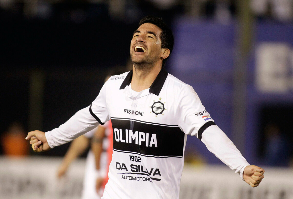 El "Tanque" Ferreyra espera una victoria de su querido Olimpia en el clásico