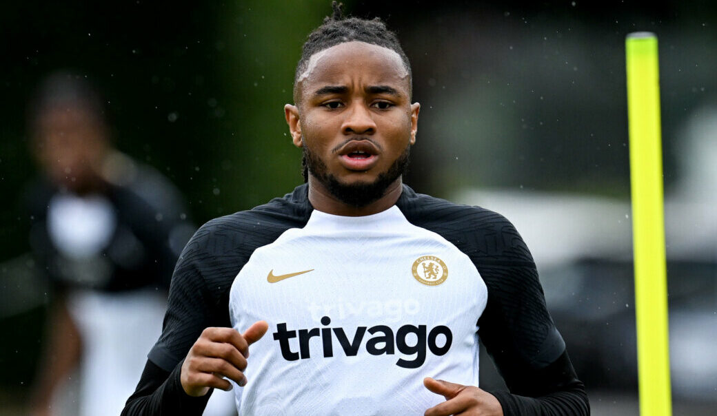 Llegó por un millonario monto al Chelsea y se lesionó antes de debutar oficialmente