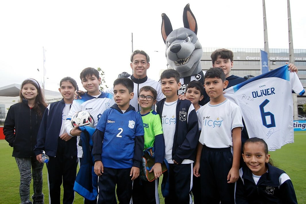 La agradable visita que tuvo Matías Segovia antes de enfrentar a Guaraní