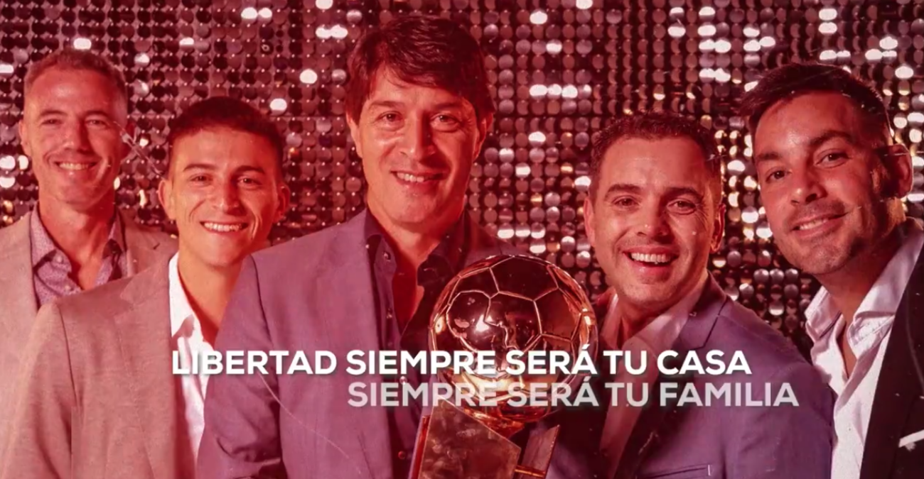 El emotivo adiós de Libertad a Daniel Garnero, nuevo DT de la Albirroja