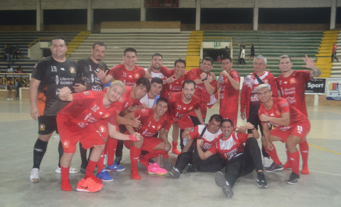 Lidera José Meza y Bolívar no podrá ir por el bicampeonato