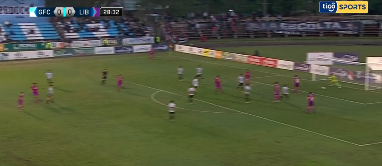 El polémico golazo de Matías Espinoza que rompió el cero en Villarrica