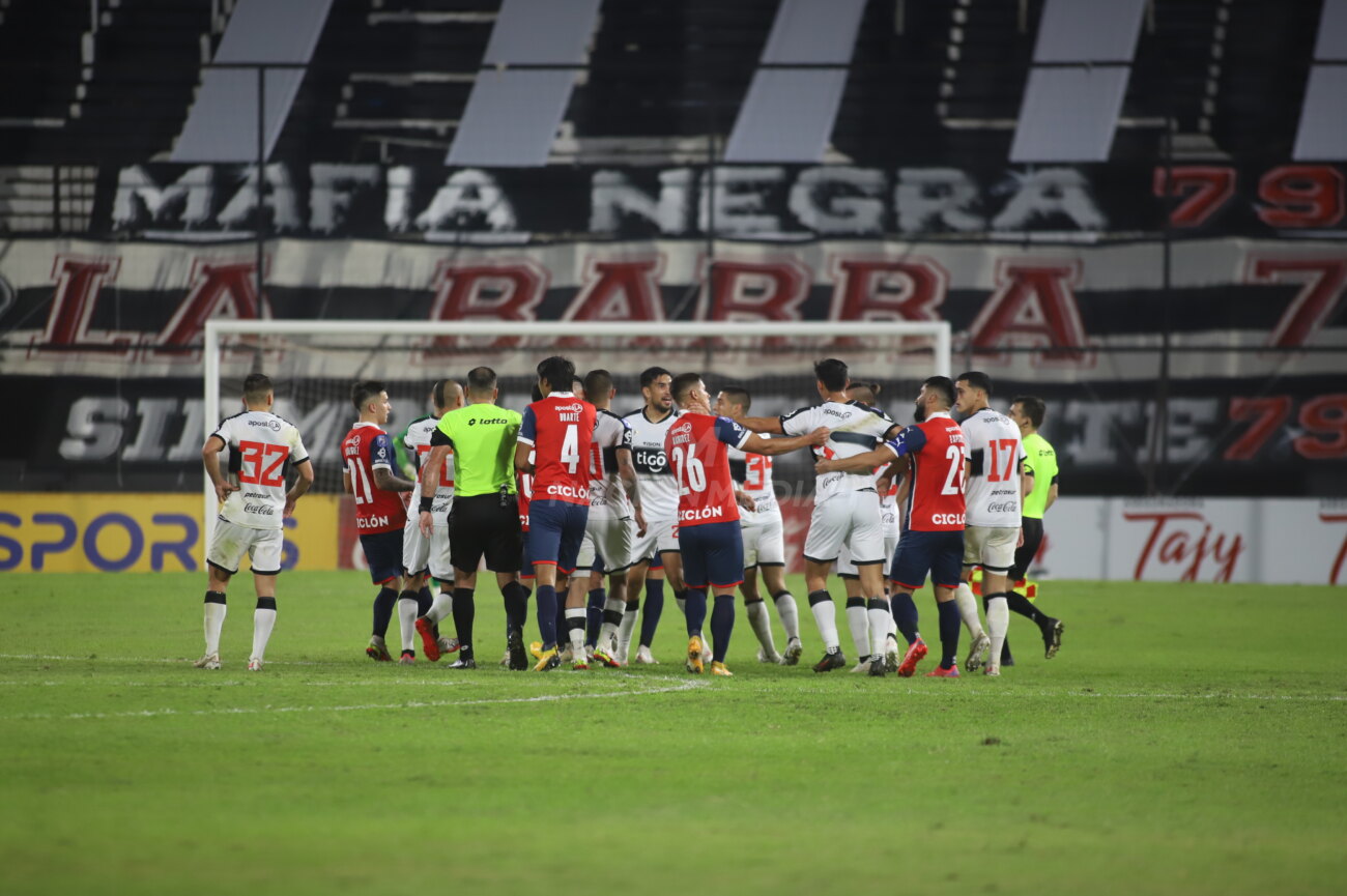 Club Cerro Porteño on X: 📋 Titulares Cerro Porteño tiene equipo