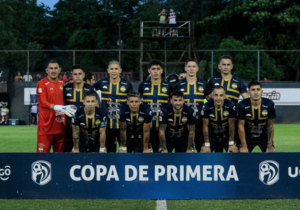 Futbol 11 oficial de Nacional para Hombre — Nacional