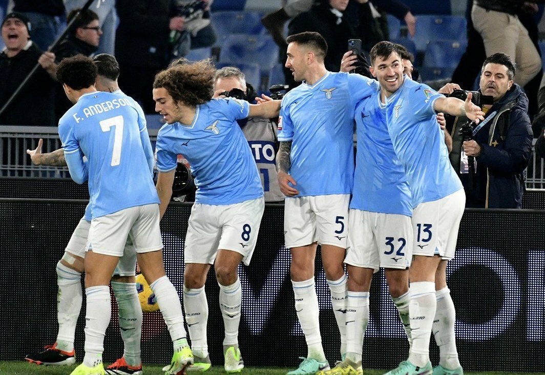 Lazio derrota a Roma en el "derbi de la capital" y está en semifinales de la Coppa Italia