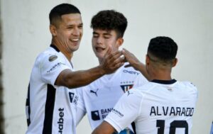 Alex Arce sigue intratable y no se cansa de hacer goles en Liga de Quito