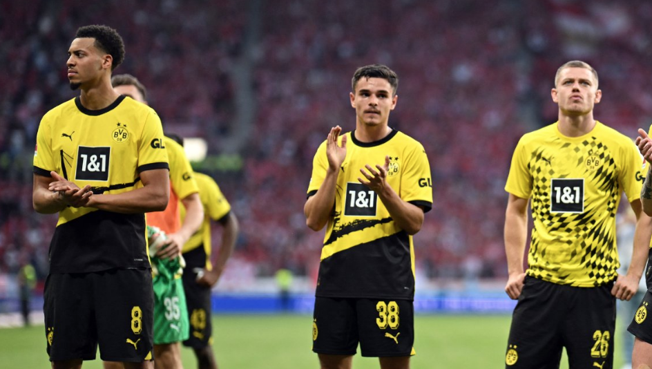 Dortmund, con la mente en la final de Champions, cae goleado en la Bundesliga 