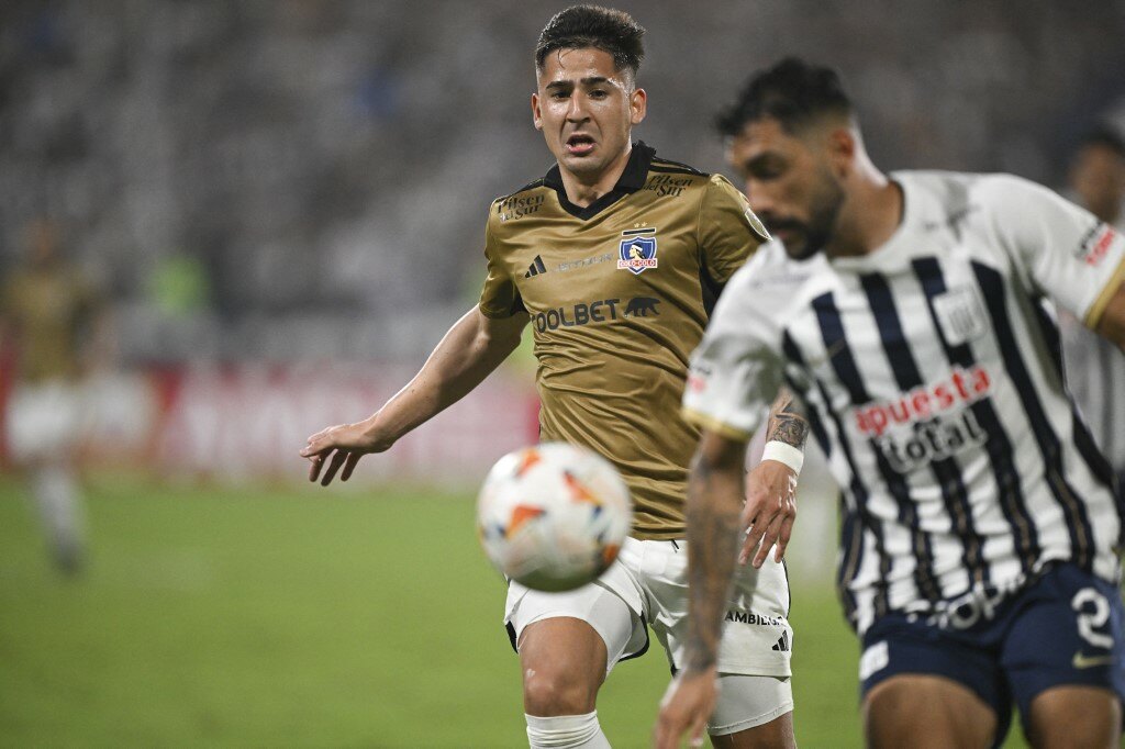Colo Colo rescata un empate en Lima que sonríe a Cerro Porteño