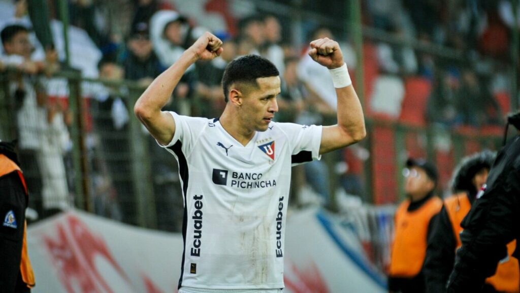Alex Arce le da el triunfo a Liga de Quito, que logra el boleto a la Sudamericana