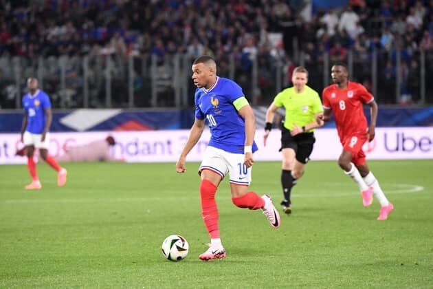Francia, gran favorita de la Eurocopa, se estrena ante Austria