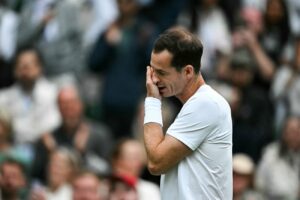 El adiós de Murray a Wimbledon comienza por una derrota en dobles