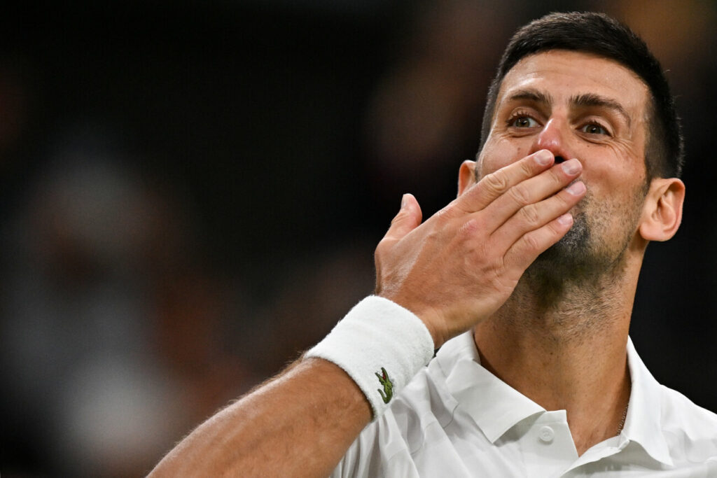 versus-djokovic-supera-c-modamente-a-rune-en-octavos-de-wimbledon
