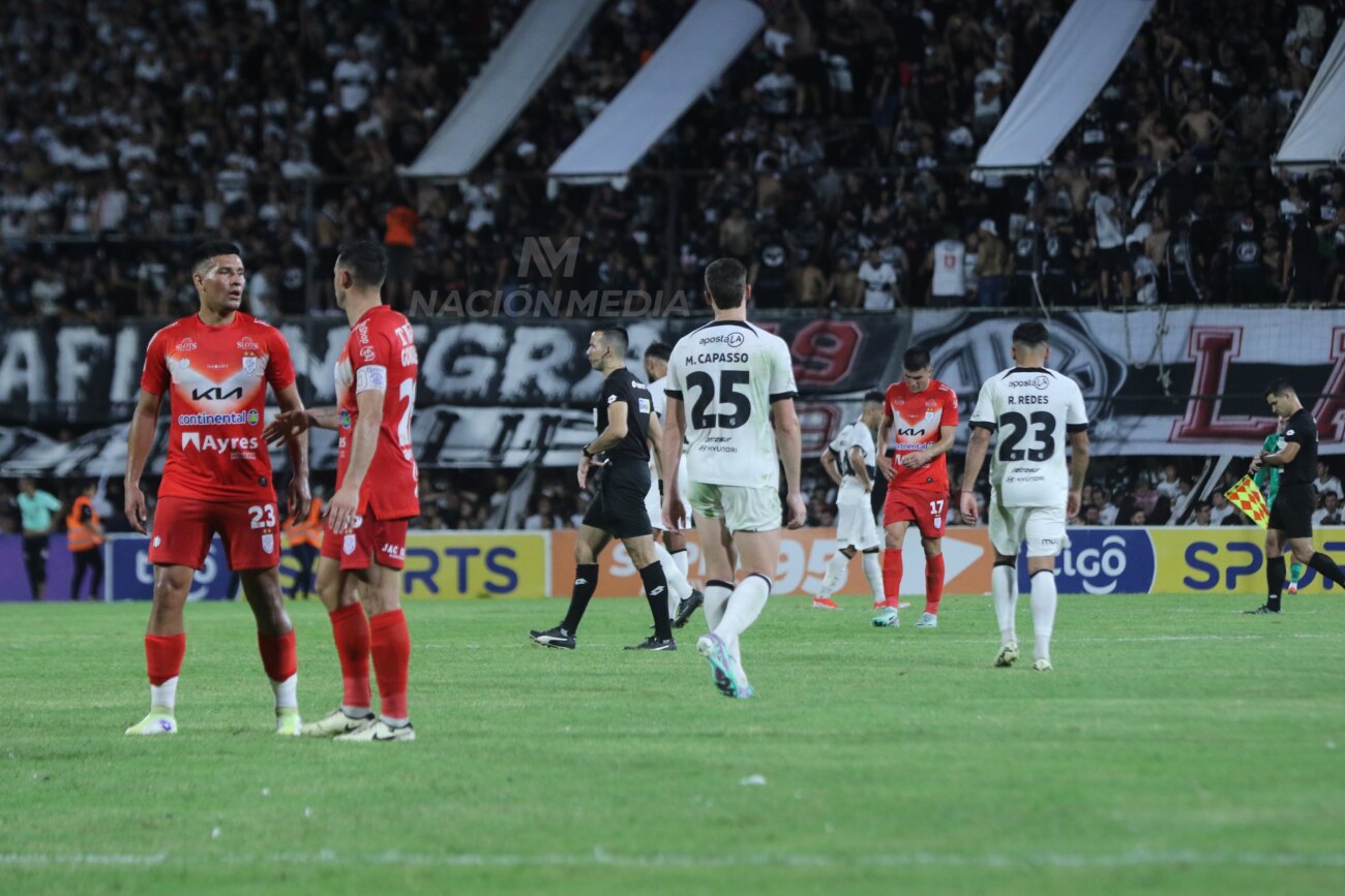 Ameliano, sin poder ganar en el plano local desde que derrotó a Olimpia en el viejo Para Uno