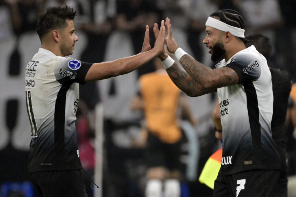 El Corinthians de Ángel Romero hace su debut en la Libertadores 2025 ...