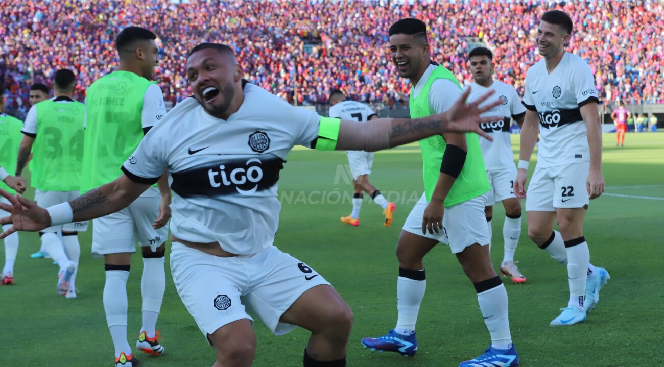 La última vez que Olimpia le hizo 3 goles en el primer tiempo a Cerro Porteño