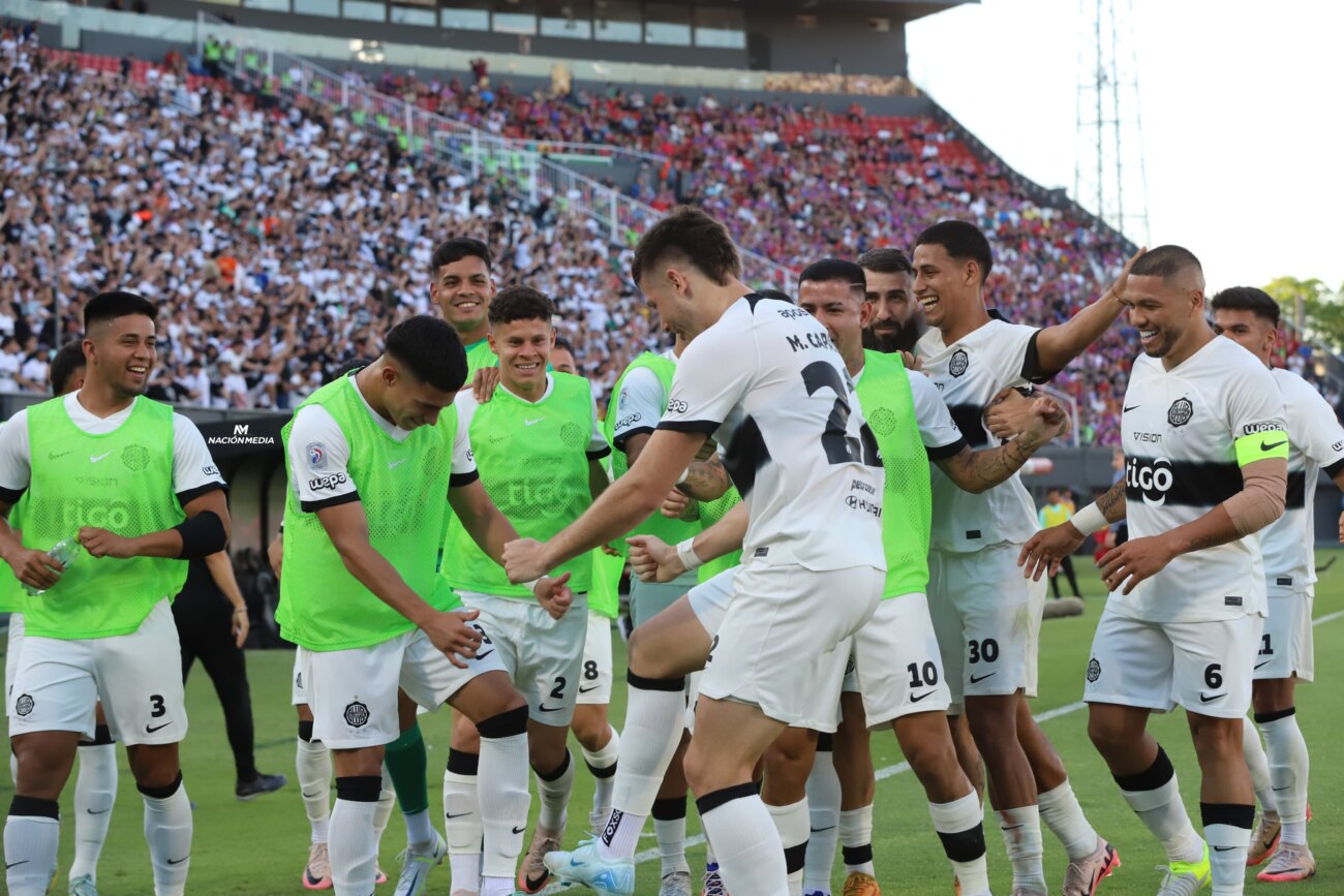 Casi dos décadas después Olimpia vuelve a ganar el superclásico por 3 goles de diferencia