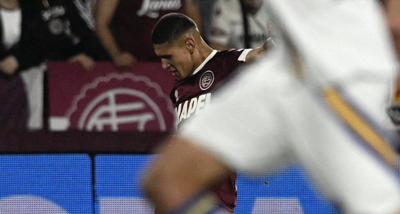 Gran labor de Juan Cáceres en triunfo de Lanús sobre Boca Juniors