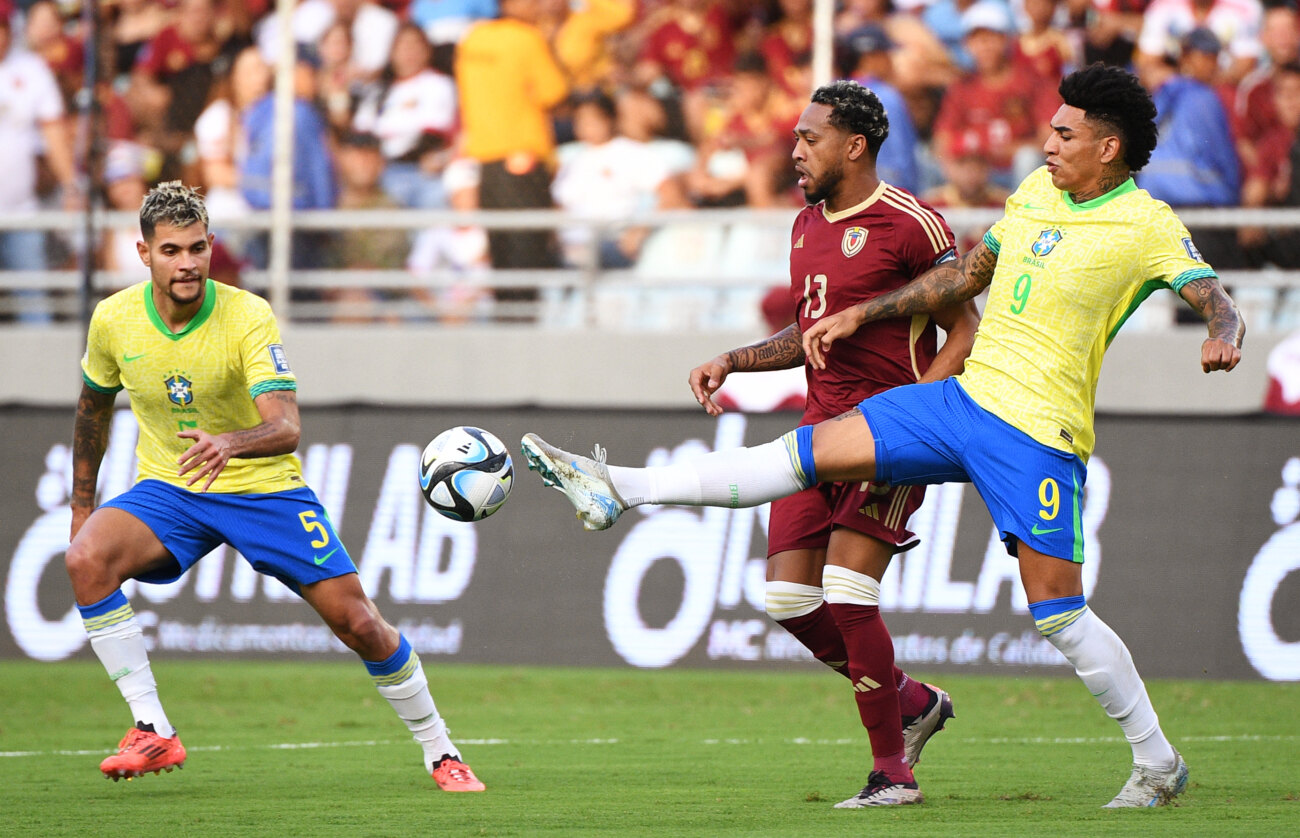 Venezuela rescata un empate y vuelve a frustrar a Brasil