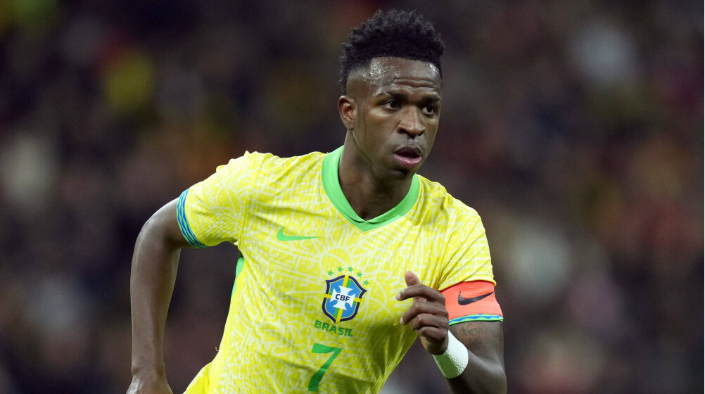 Vinicius llama a la unidad para que Brasil regrese a "la cima" del fútbol