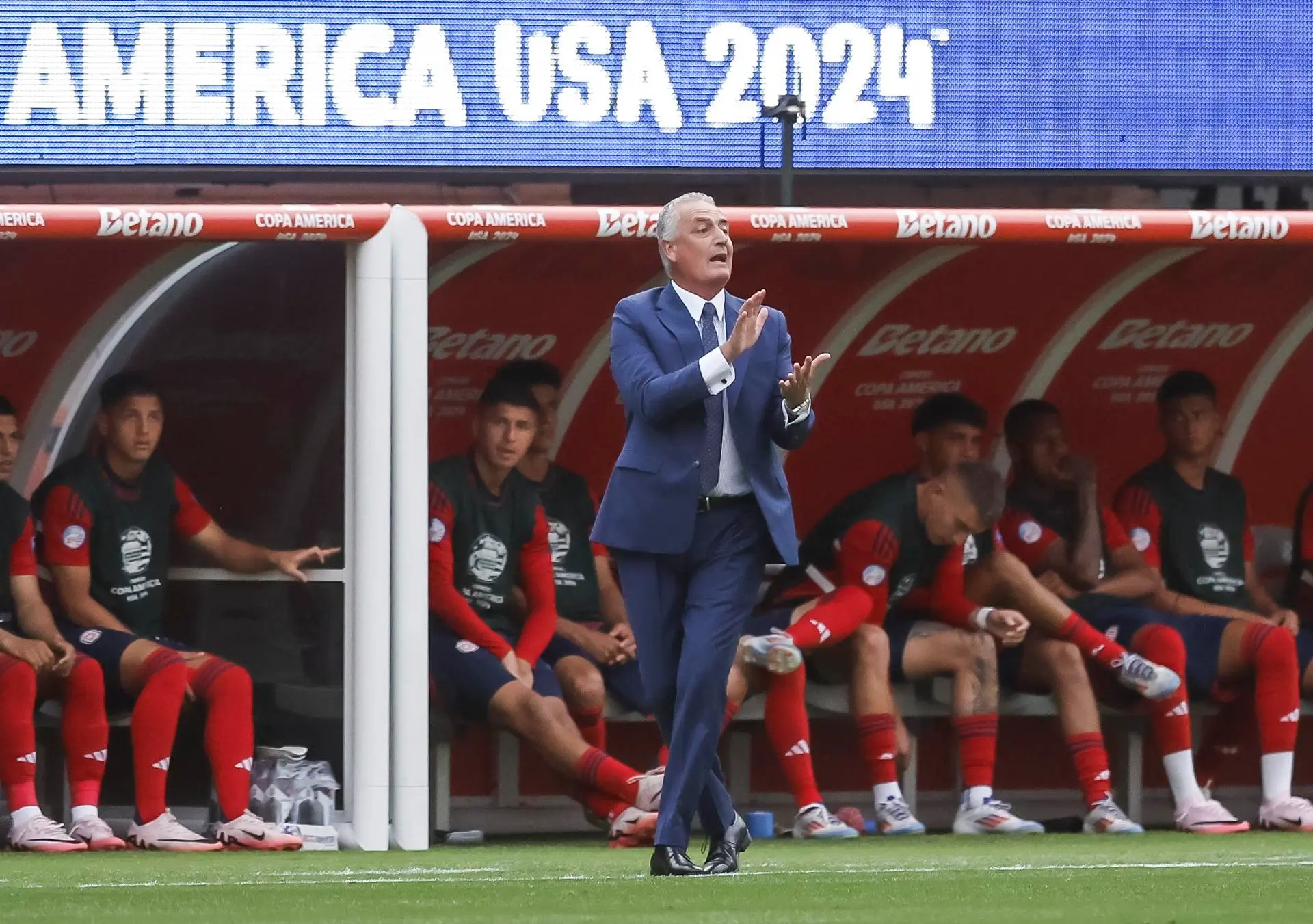 Aquel partido entre Costa Rica y Brasil y la llegada de Alfaro a la selección paraguaya