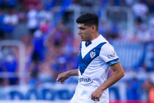 Vélez suma otro empate, pero se mantiene líder 