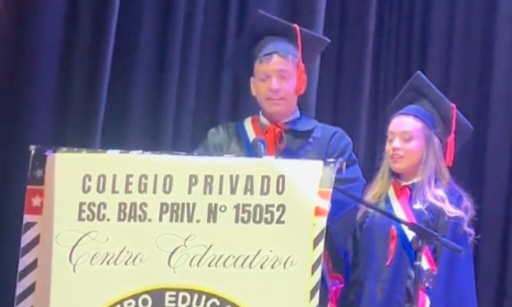 Efecto Alfaro: Bachiller es tendencia por citar al entrenador de la Albirroja