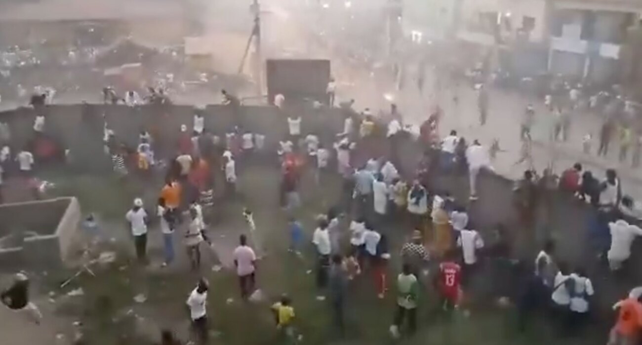 ¡Una locura! Más de 50 muertos en Guinea por "avalancha" en un partido de fútbol