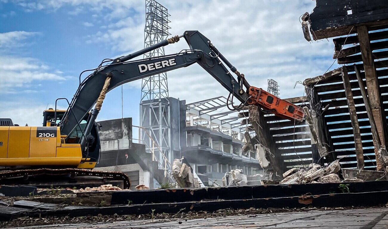 ¿Cuántos terrenos comprará Olimpia para ampliar su estadio?