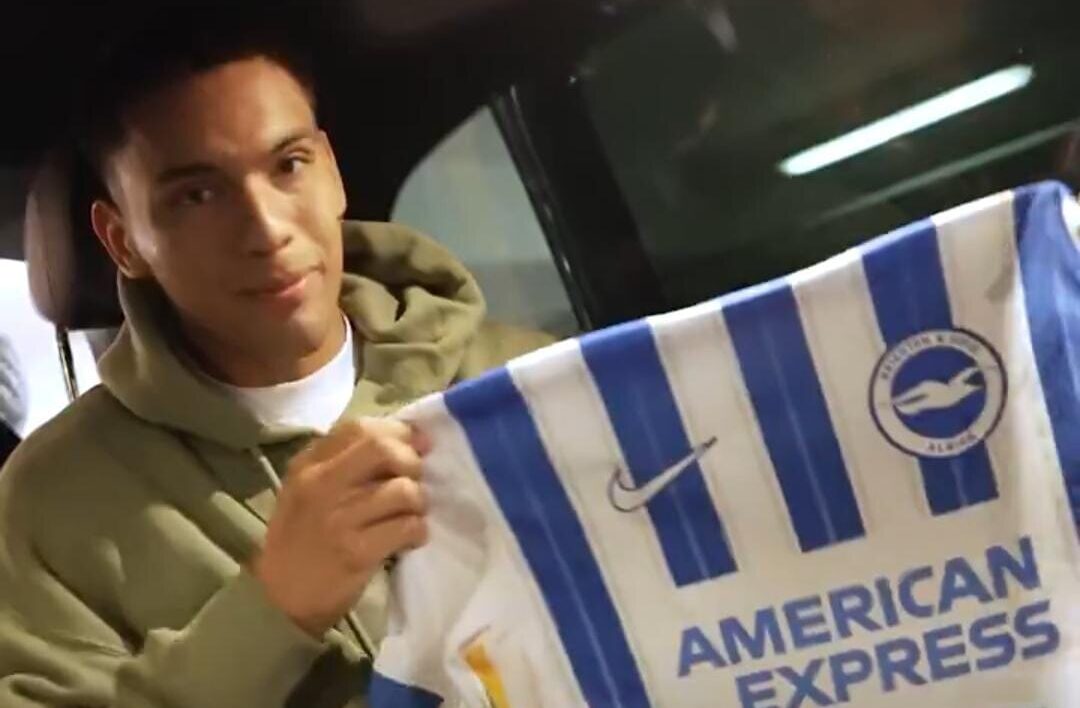 Brighton oficializa la llegada del paraguayo Diego Gómez