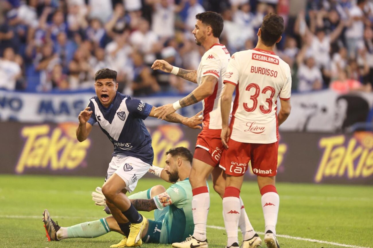 Con gol de Claudio Aquino, Vélez se consagra campeón de la Liga argentina 