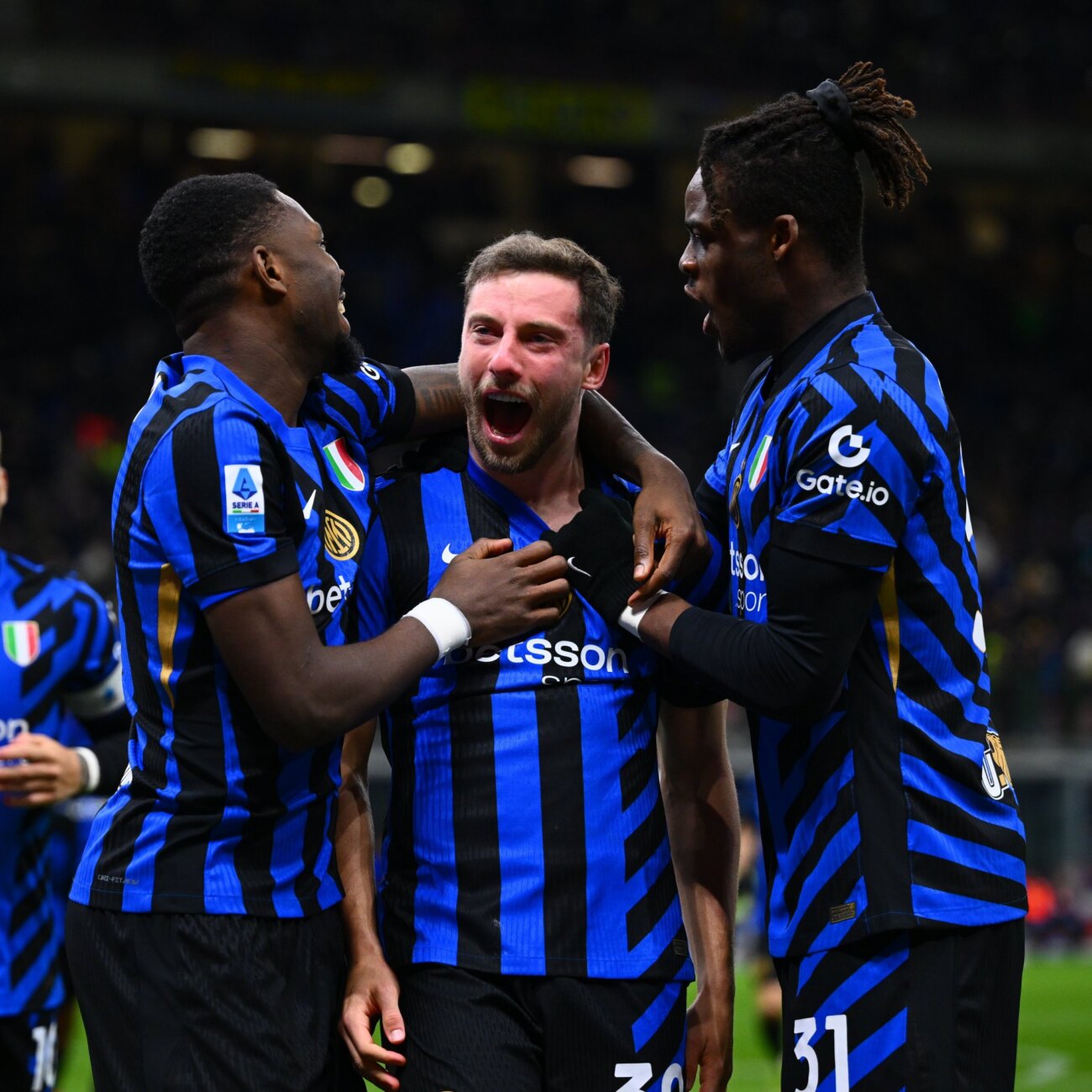 Inter derrota al Como y se mantiene cerca del líder Atalanta