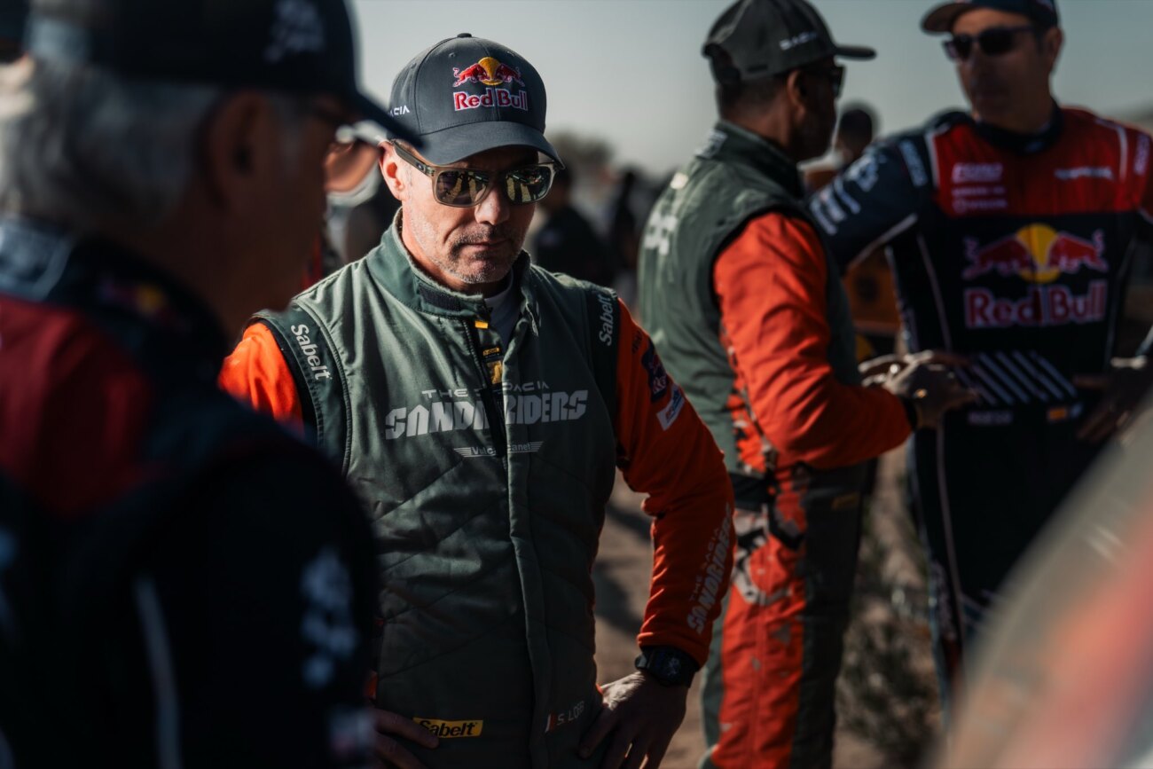 Un accidente arruina el Dakar a Sébastien Loeb