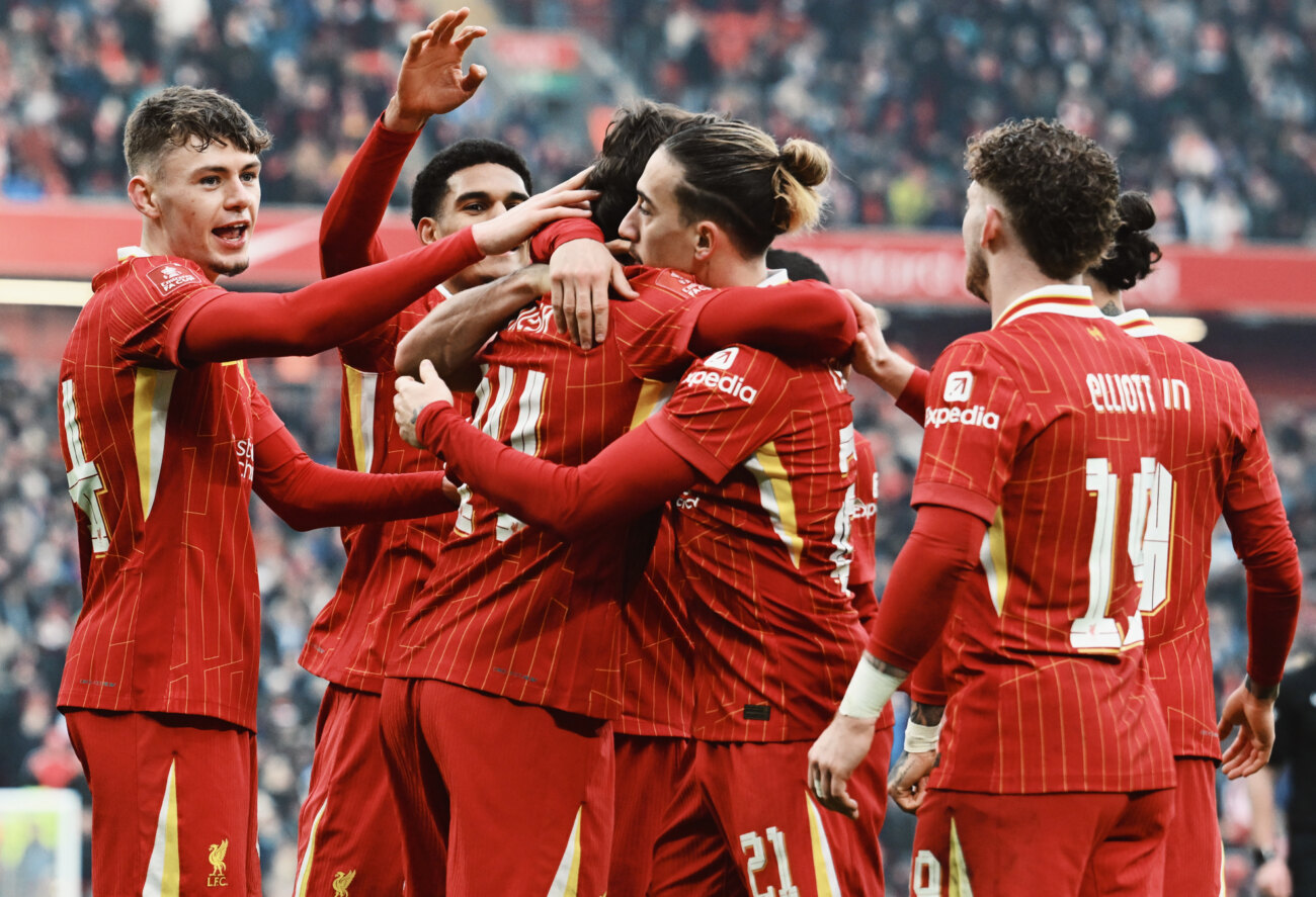 Liverpool despacha sin problemas a un equipo de la cuarta categoría en la FA Cup