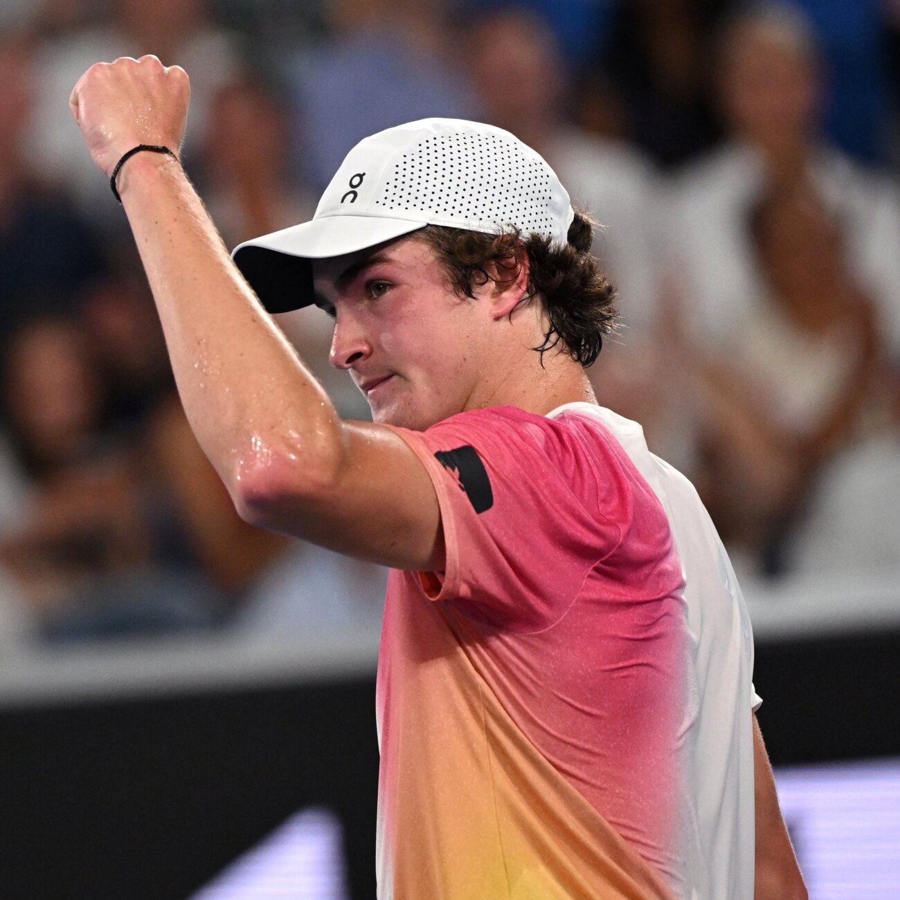 El joven brasileño Joao Fonseca derrota a un Top 10 en su estreno en un Grand Slam