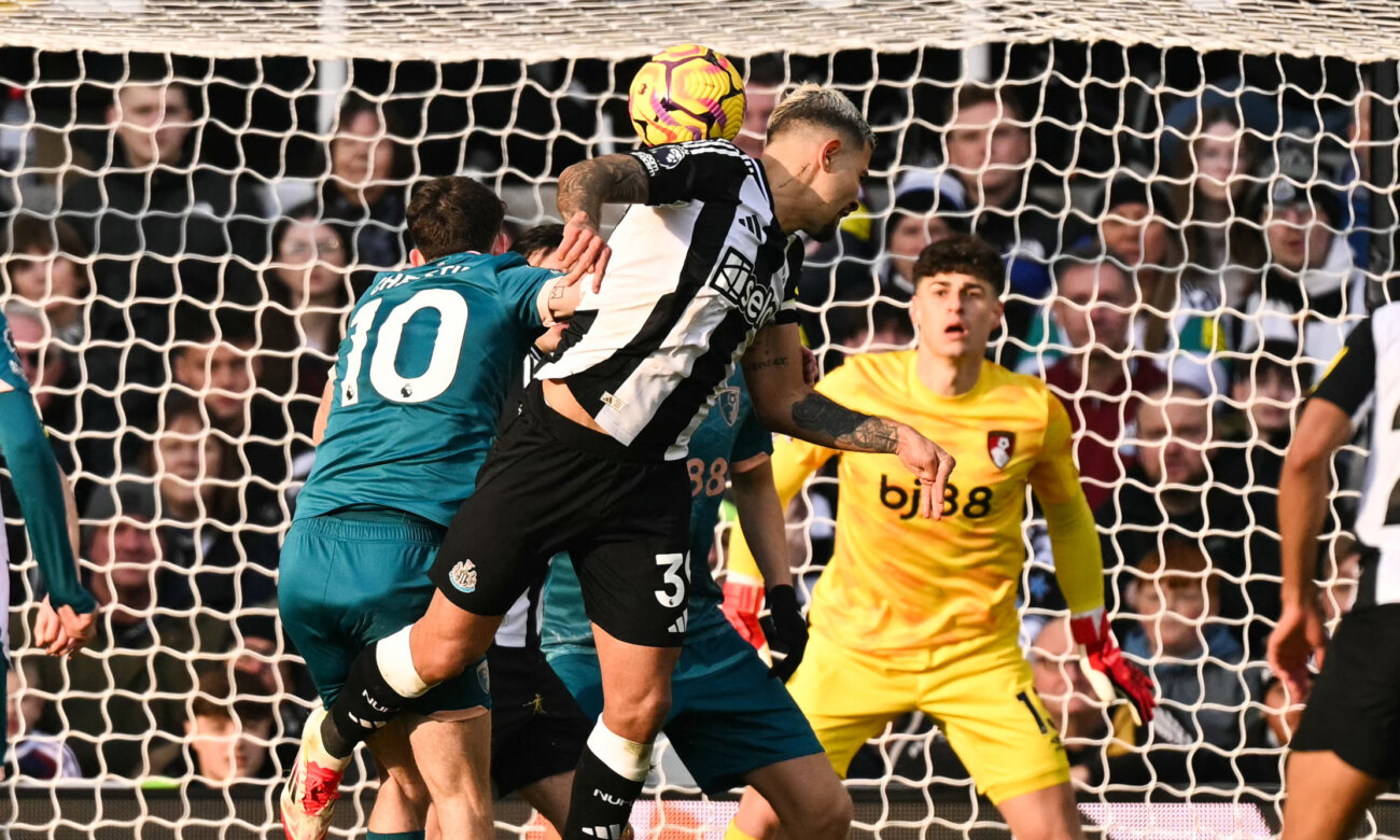 Newcastle fue humillado en casa con Almirón mirando desde el banco