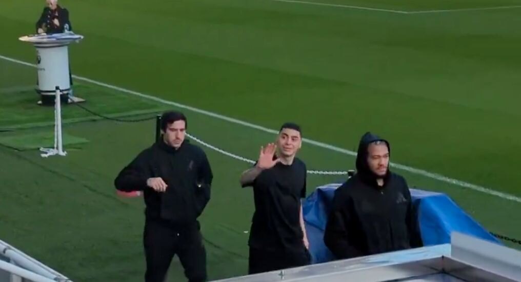 El momento especial que vivió Almirón con un pequeño fanático